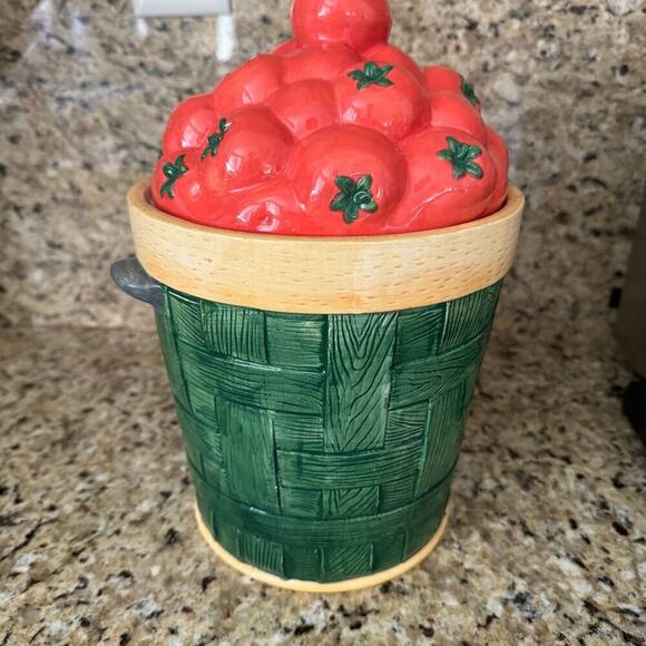 Vintage Cooks Club Ceramic Bushel of Vine Ripe Tomatoes Container Cookie Jar - Picture 2 of 4